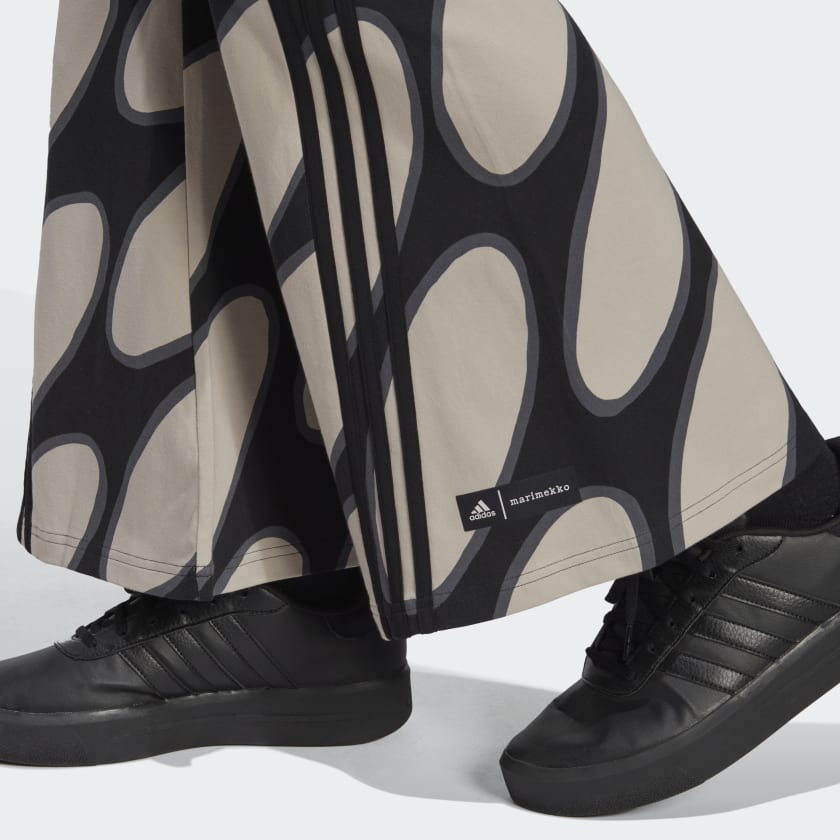 ADIDAS X MARIMEKKO FUTURE ICONS FLARED LEGGINGS HR8185 bCODE Your Online Fashion Retail Store