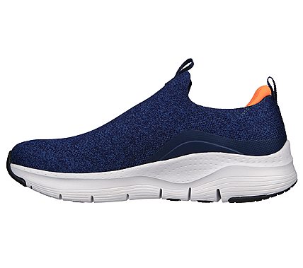 New store arrival skechers